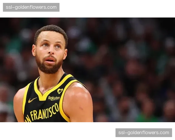 深度复盘：勇士“死亡五小”阵容在关键战役中的成败得失